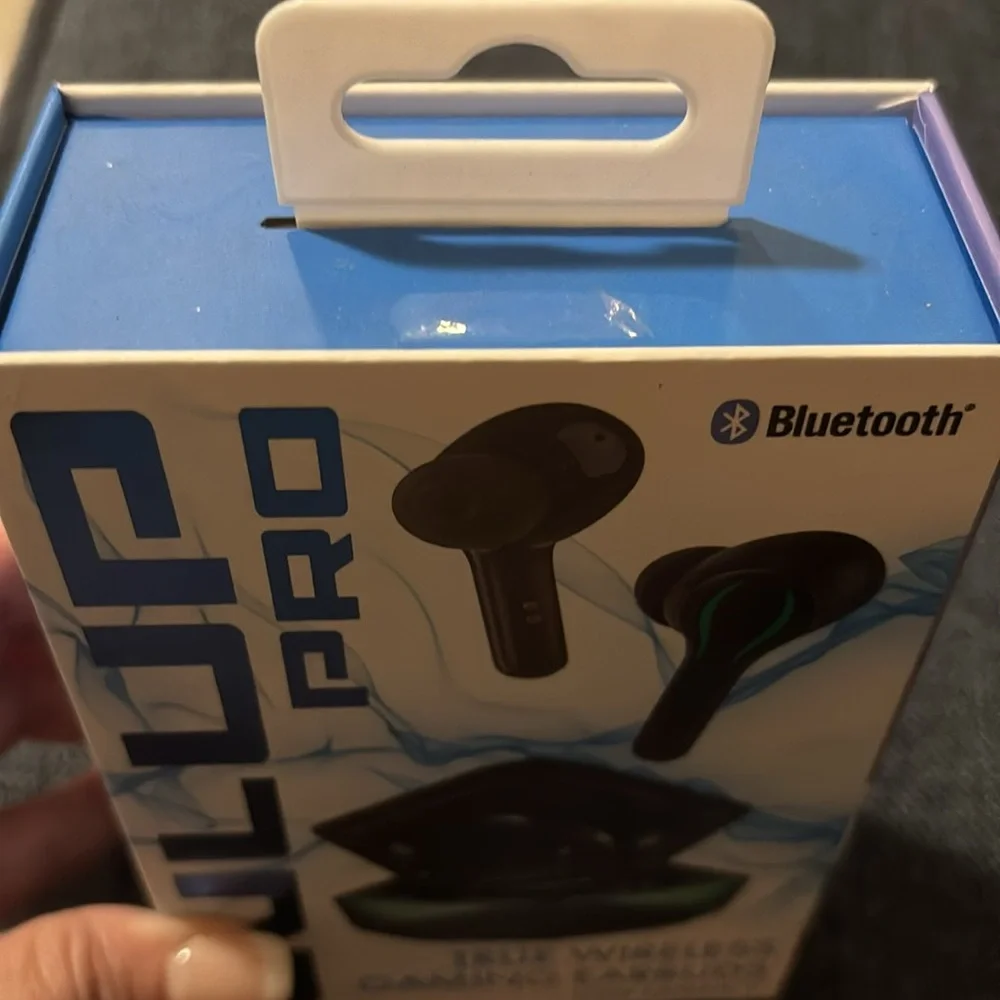 LVLUP PRO True Wireless Gaming Earbuds